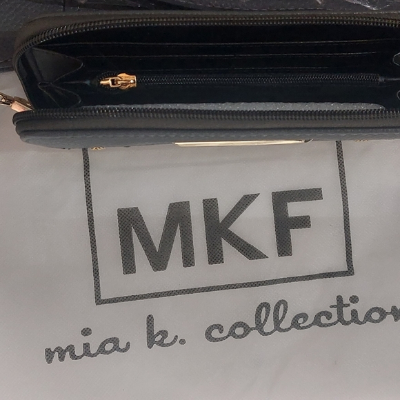 NWT Mia K. collection Jordina 2 PCS Shoulder Bag with Matching Wallet. - Picture 6 of 7